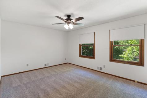5855 Arthur Street NE Fridley MN 55432