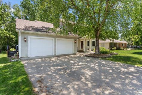5855 Arthur Street NE Fridley MN 55432