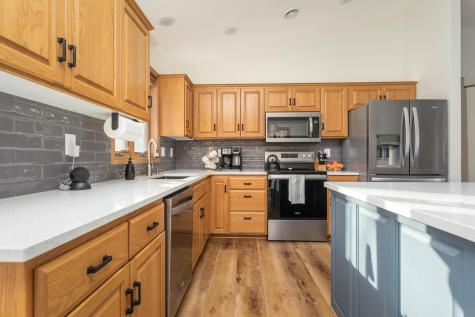 903 Geneva Drive Alexandria MN 56308