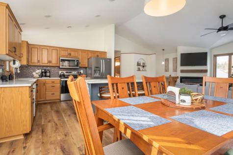 903 Geneva Drive Alexandria MN 56308