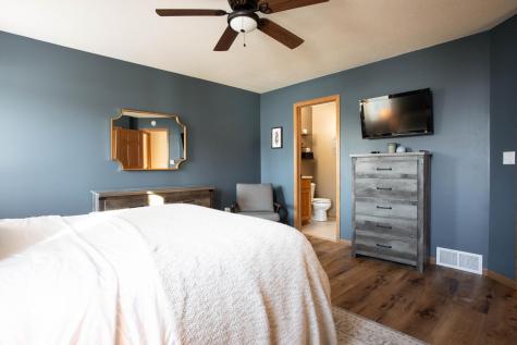 903 Geneva Drive Alexandria MN 56308