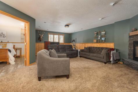 903 Geneva Drive Alexandria MN 56308