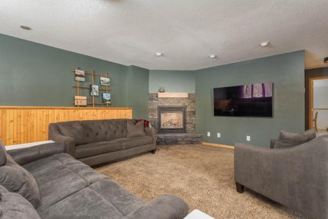 903 Geneva Drive Alexandria MN 56308