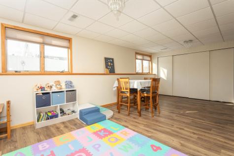 903 Geneva Drive Alexandria MN 56308