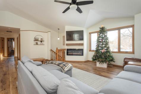 903 Geneva Drive Alexandria MN 56308