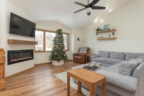 903 Geneva Drive Alexandria MN 56308