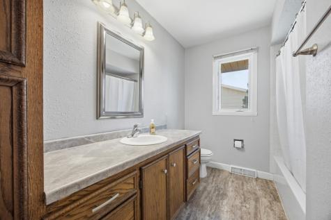 1631 American Way S Fargo ND 58103