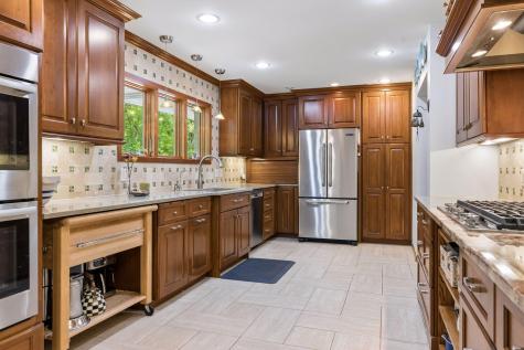 16300 Highwood Drive Minnetonka MN 55345