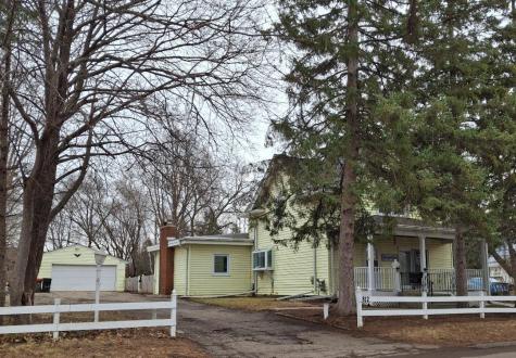 812 Mcknight Road N Maplewood MN 55119