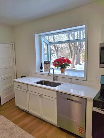 812 Mcknight Road N Maplewood MN 55119