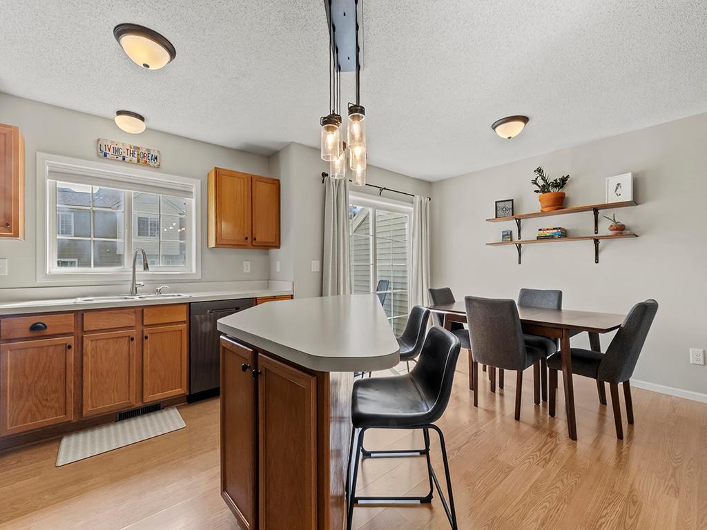 15027 Dunwood Trail Apple Valley MN 55124