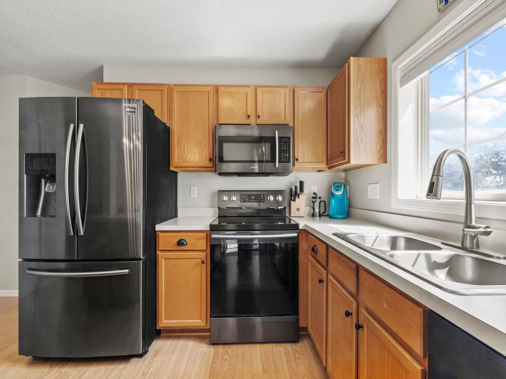 15027 Dunwood Trail Apple Valley MN 55124