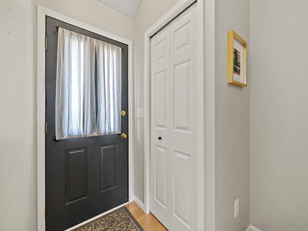 15027 Dunwood Trail Apple Valley MN 55124