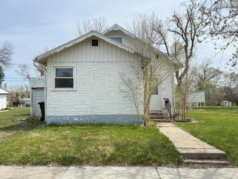432 7th Avenue NE Valley City ND 58072