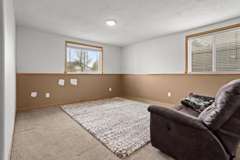 4809 43rd Street S Fargo ND 58104