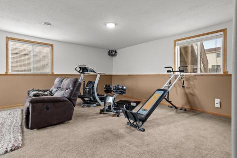 4809 43rd Street S Fargo ND 58104