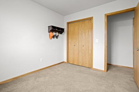 4809 43rd Street S Fargo ND 58104