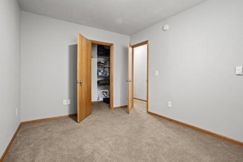 4809 43rd Street S Fargo ND 58104