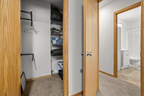 4809 43rd Street S Fargo ND 58104
