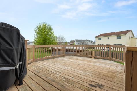 4809 43rd Street S Fargo ND 58104