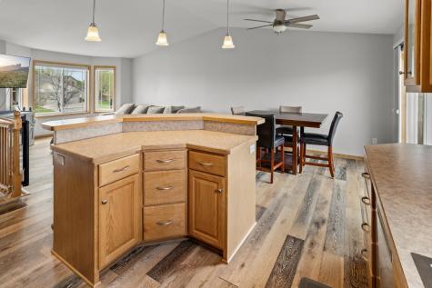 4809 43rd Street S Fargo ND 58104