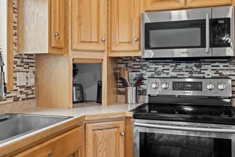 4809 43rd Street S Fargo ND 58104