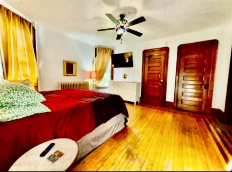 1464 Minnehaha Ave W Saint Paul MN 55104
