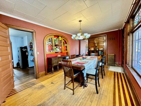 1464 Minnehaha Ave W Saint Paul MN 55104