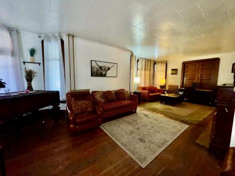 1464 Minnehaha Ave W Saint Paul MN 55104