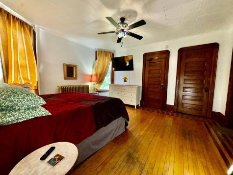 1464 Minnehaha Ave W Saint Paul MN 55104