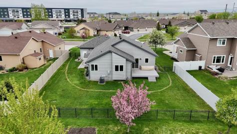 4742 44th Street S Fargo ND 58104