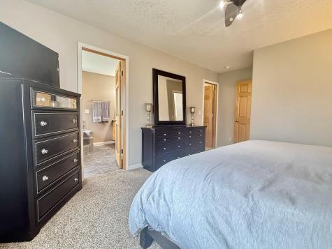 4742 44th Street S Fargo ND 58104