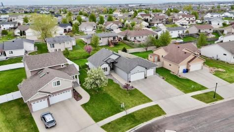 4742 44th Street S Fargo ND 58104