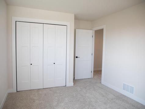 3606 Decorah Way S Fargo ND 58104
