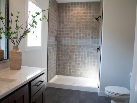 3606 Decorah Way S Fargo ND 58104