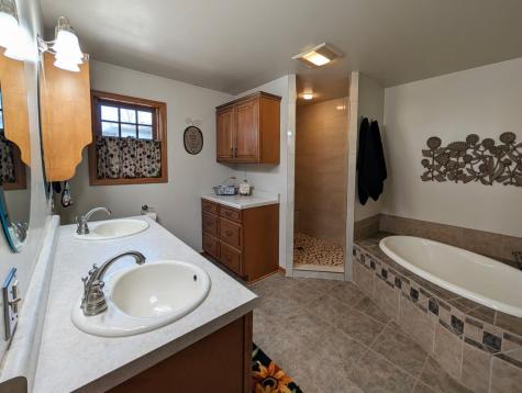617 N 9th Street Montevideo MN 56265