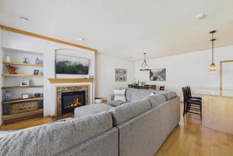 6612 Lamplight Drive Albertville MN 55301