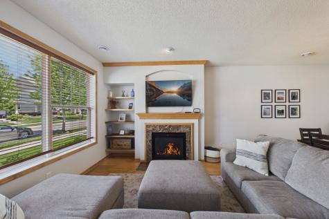 6612 Lamplight Drive Albertville MN 55301