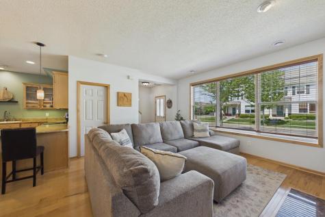 6612 Lamplight Drive Albertville MN 55301