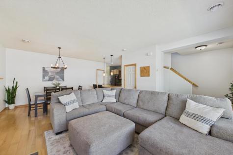 6612 Lamplight Drive Albertville MN 55301