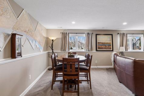 1372 Pleasant Lake Drive Woodbury MN 55129