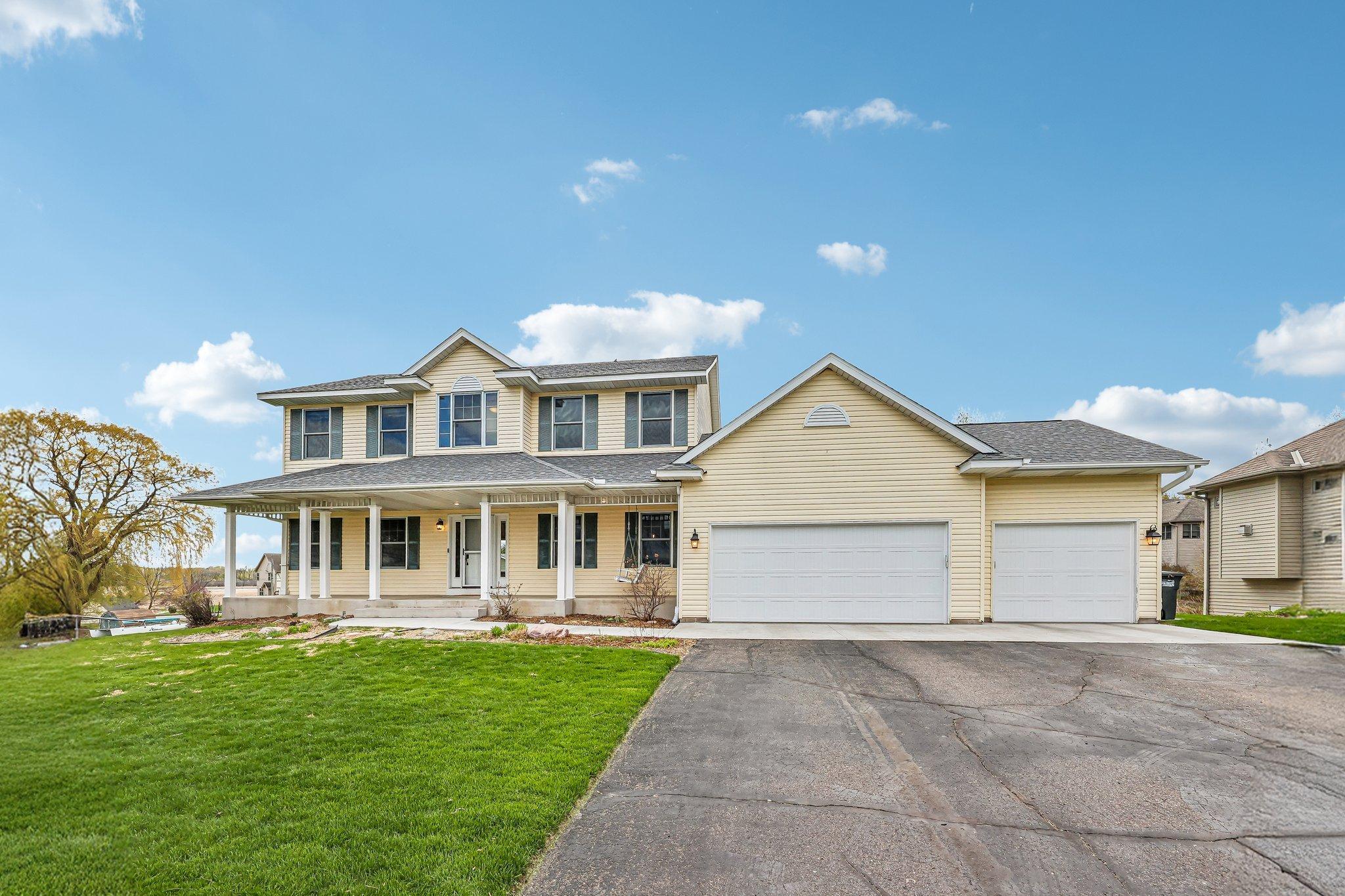 2608 Sandterra Circle White Bear Twp MN 55110