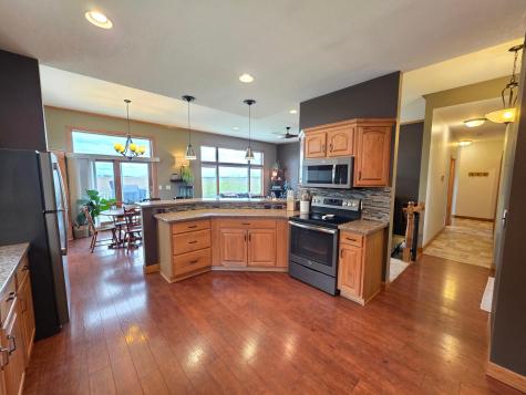 505 4th Street SE Plainview MN 55964