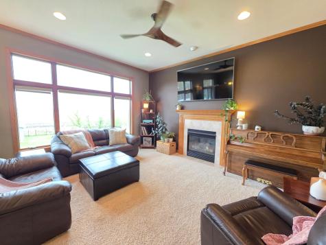 505 4th Street SE Plainview MN 55964