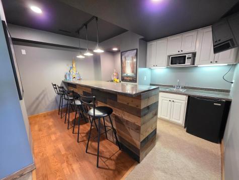 505 4th Street SE Plainview MN 55964