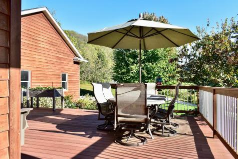 24242 Pfeiffer Hill Road Winona MN 55987