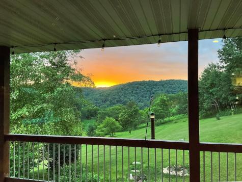 24242 Pfeiffer Hill Road Winona MN 55987
