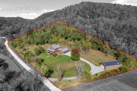 24242 Pfeiffer Hill Road Winona MN 55987