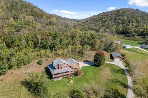 24242 Pfeiffer Hill Road Winona MN 55987