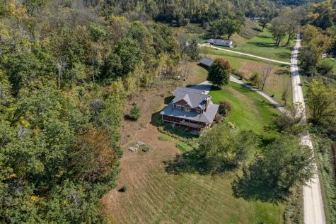 24242 Pfeiffer Hill Road Winona MN 55987